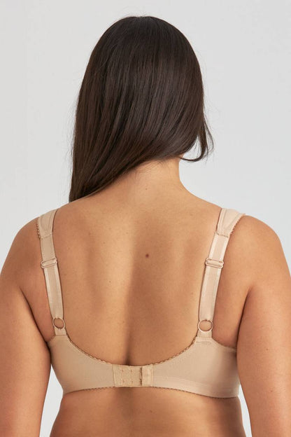 Triumph – Σετ των 4 (75B–115F) 💝💝💝 Σουτιέν με δαντέλα